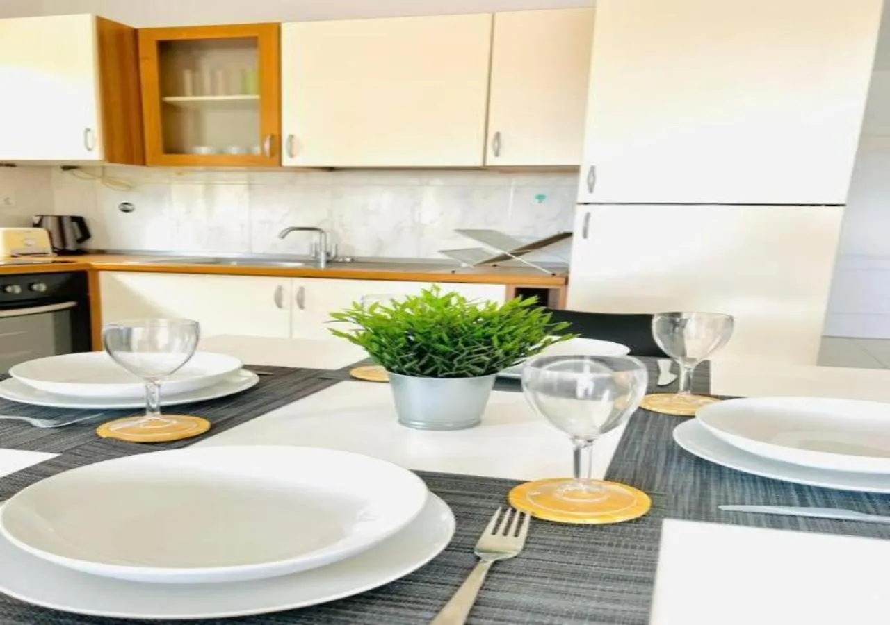 Ground-Floor 1 Bedroom Condopool &Wifi Costa Adeje 칼라오살바헤 0*,